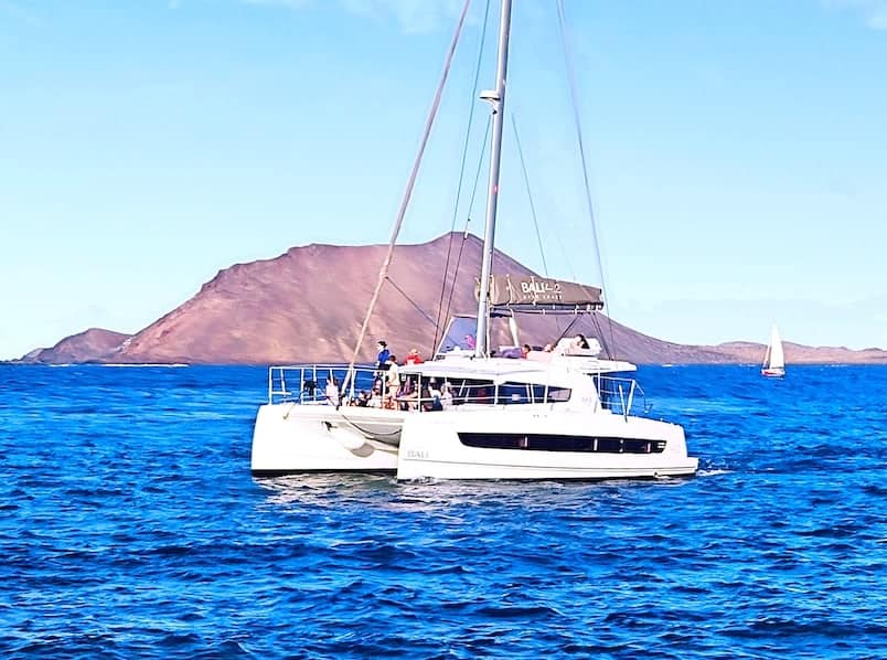 excursion catamaran Corralejo Lobos